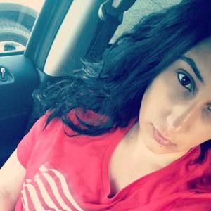 Meet your Posher, Francesca